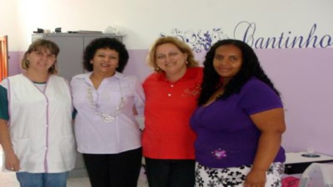 Cantinho da Beleza completa um ano e resultados trazem benefícios diretos para as assistidas