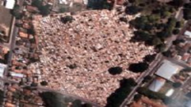 Mesmo com as reformas de ampliação, Cemitério Municipal está sem espaço