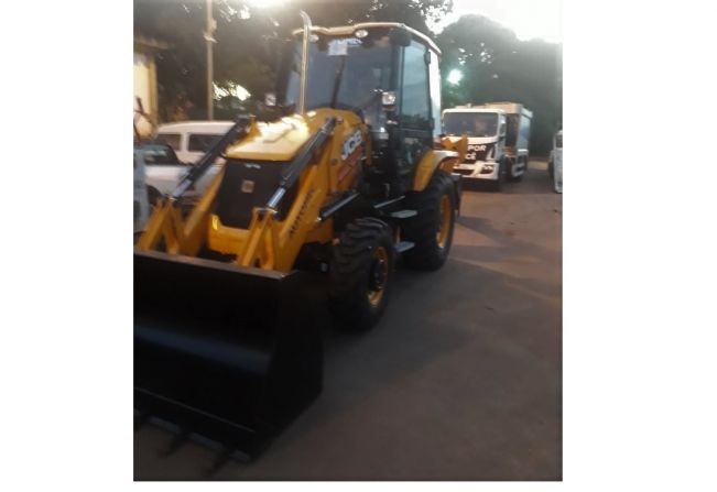 Paraguaçu recebe retroescavadeira do programa Frota Agro – Cidadania