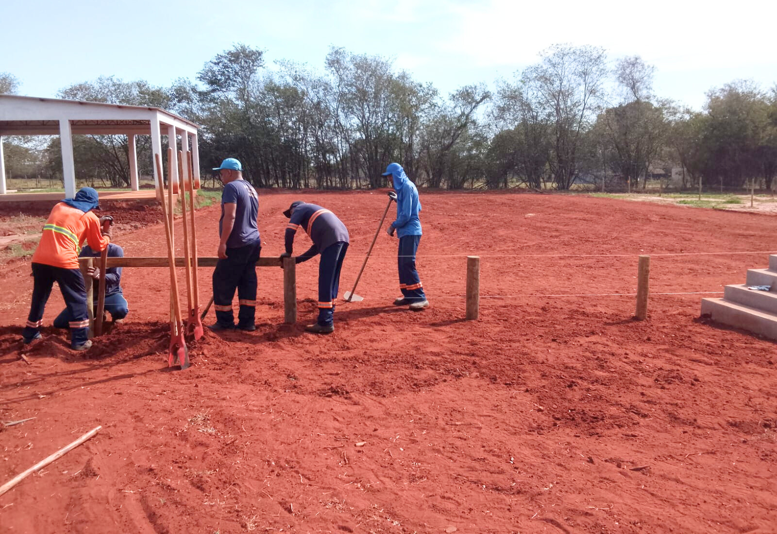 Clínica TEA avança com construção de cercas para implantação da equoterapia em Paraguaçu