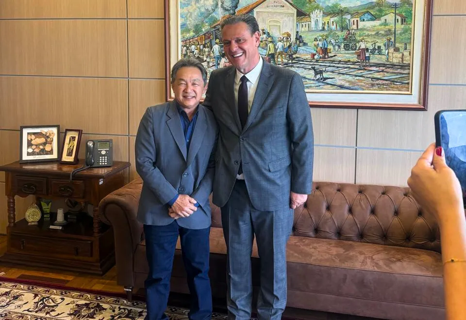 Prefeito se reúne com ministro da Agricultura e reforça demandas estratégicas para o desenvolvimento de Paraguaçu Paulista