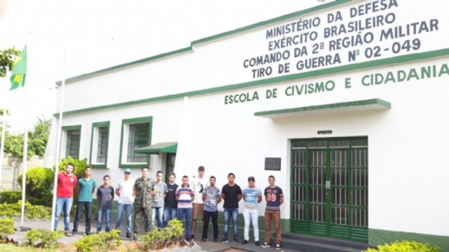 Tiro de Guerra realiza reunião com ex-atiradores