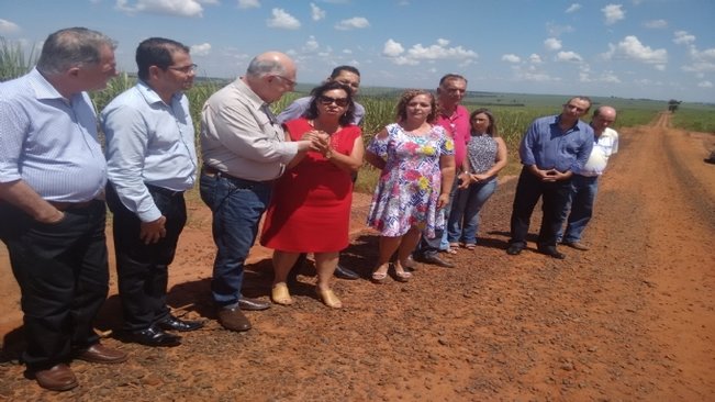 Paraguaçu Paulista terá mais de 5 km de estradas rurais recuperadas com recursos do Projeto Microbacias II