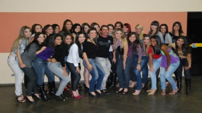 Grande Baile na sexta no PTC elege a Rainha do Rodeio da Expo Paraguaçu 2009