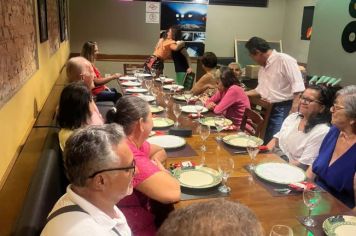 Foto - Idosos dos CRAS participam de confraternização para encerramento das atividades de 2023