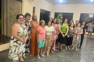 Foto - Espaço Qualifica entrega certificados a concluintes de cursos de capacitação profissional