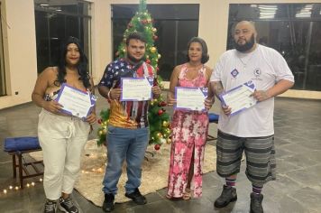 Foto - Espaço Qualifica entrega certificados a concluintes de cursos de capacitação profissional