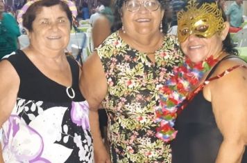 Foto - CCI de Paraguaçu festeja o Carnaval das Antigas