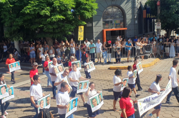 Foto - Desfile do Centenário de Paraguaçu Paulista