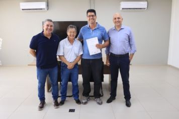 Foto - Prefeitura Municipal entrega certificados a concluintes de cursos realizados em parceria com o Senai
