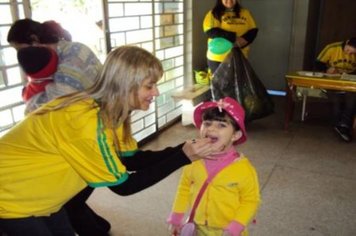 Foto - VACINAÇÃO CONTRA A PARALISIA INFANTIL EM PARAGUAÇU