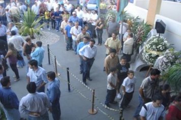 Foto - Despedida ao eterno prefeito de Paraguaçu Paulista Carlos Arruda Garms