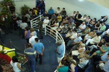 Foto - Despedida ao eterno prefeito de Paraguaçu Paulista Carlos Arruda Garms