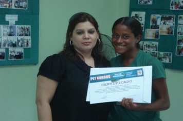 Foto - Formatura do curso de Atendentes do CRAS