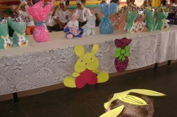 Foto - Páscoa na rede municipal de Educação