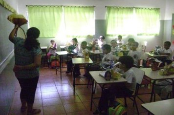 Foto - Páscoa na rede municipal de Educação
