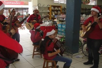 Foto - Ponto de Cultura levanto EnCantos de Natal pelas ruas da cidade