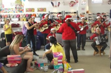 Foto - Ponto de Cultura levanto EnCantos de Natal pelas ruas da cidade
