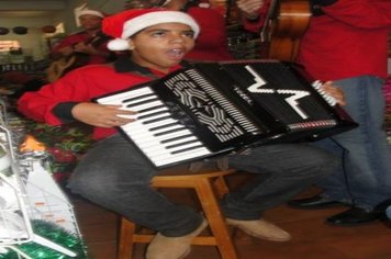 Foto - Ponto de Cultura levanto EnCantos de Natal pelas ruas da cidade