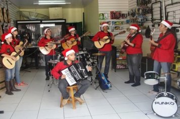 Foto - Ponto de Cultura levanto EnCantos de Natal pelas ruas da cidade