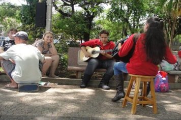 Foto - Ponto de Cultura levanto EnCantos de Natal pelas ruas da cidade