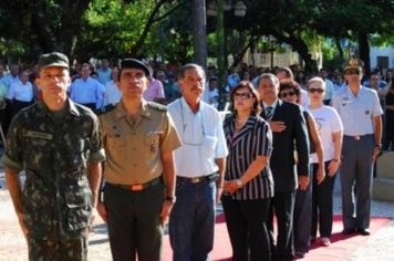 Foto - CERIMONIAL DO ANIVERSÁRIO DA CIDADE - 2010 - 85 ANOS
