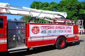 Foto - DESFILE DO ANIVERSÁRIO DA CIDADE - 2010 - 85 ANOS