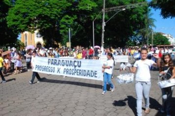 Foto - DESFILE DO ANIVERSÁRIO DA CIDADE - 2010 - 85 ANOS