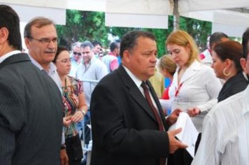 Foto - Entrega da SAMU ao prefeito Ediney em Tatuí
