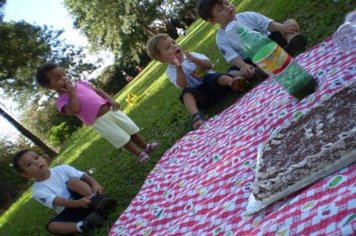 Foto - Páscoa na rede municipal de Educação