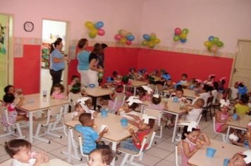 Foto - Páscoa na rede municipal de Educação