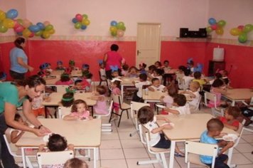 Foto - Páscoa na rede municipal de Educação