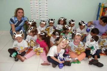 Foto - Páscoa na rede municipal de Educação