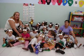 Foto - Páscoa na rede municipal de Educação