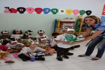 Foto - Páscoa na rede municipal de Educação