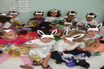Foto - Páscoa na rede municipal de Educação