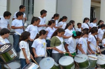 Foto - Show de Fanfarra e Dança