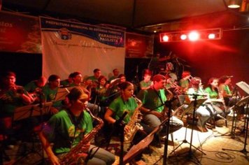 Foto - Lyra Municipal Maestro Roque Soares de Almeida - Casa do Papai Noel