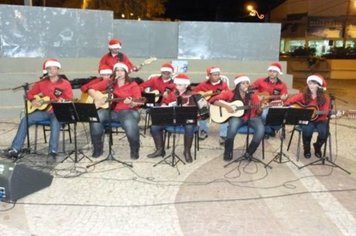 Foto - EnCantos de Natal - Viola & Cia na Casa do Papai Noel