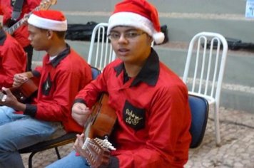Foto - EnCantos de Natal - Viola & Cia na Casa do Papai Noel