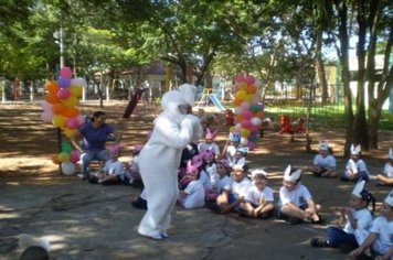 Foto - Páscoa na rede municipal de Educação