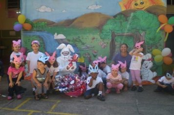 Foto - Páscoa na rede municipal de Educação