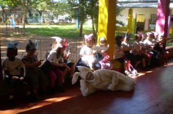 Foto - Páscoa na rede municipal de Educação