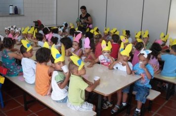 Foto - Páscoa na rede municipal de Educação
