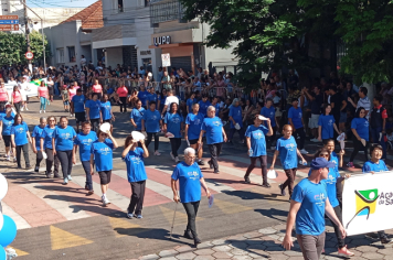 Foto - Desfile do Centenário de Paraguaçu Paulista