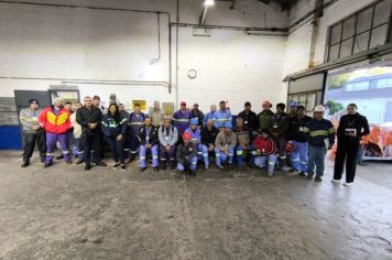 Guarda Municipal realiza palestra em empresa de Paraguaçu encerrando a Campanha Maio Amarelo