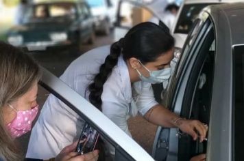 Vacina: Amanhã tem drive com primeira dose para idosos de 65 e 66 anos