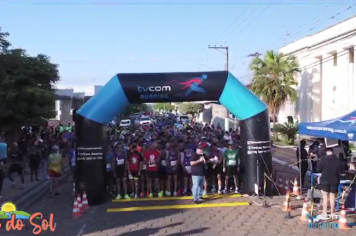 Cerca de 500 atletas participam da 33ª Corrida Pedestre 'Melão' em Paraguaçu Paulista