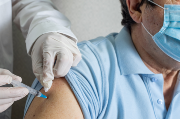 Vacina: 180 idosos na faixa de 77 a 79 anos receberão 1ª dose