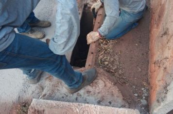 Prefeitura realiza limpeza de bueiros na 7 de Setembro 